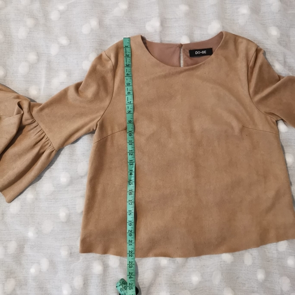 DO+BE Suede bell sleeve top, Tan Color Sz M - Picture 7 of 10